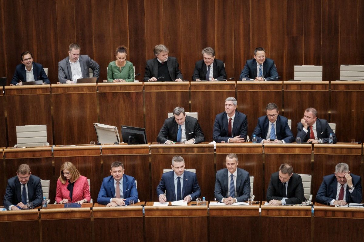 parlament, pellegrini, rasi, danko, bugar,