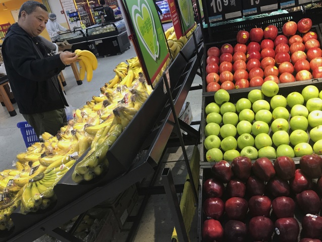 jablká, banány, import, USA, supermarket, Beijing