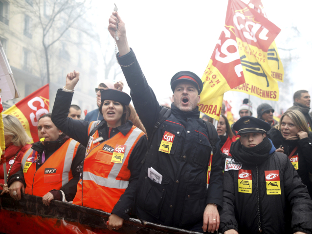 Francúzsko, protest, štrajk, železničiari