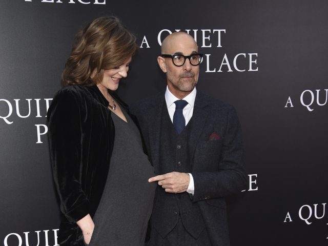 Režisér filmu Stanley Tucci a jeho manželka - tehotná Felicity Blunt.