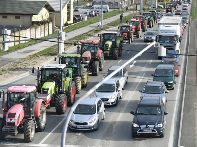 traktory, protest, Košice
