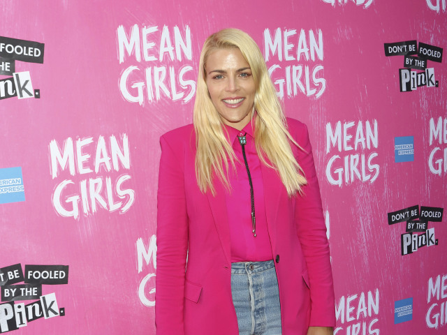 Herečka Busy Philipps na slávnostnej premiére Mean Girls na Broadway. 