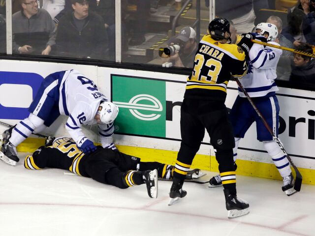 Zdeno Chára, Nazem Kadri, Tommy Wingels
