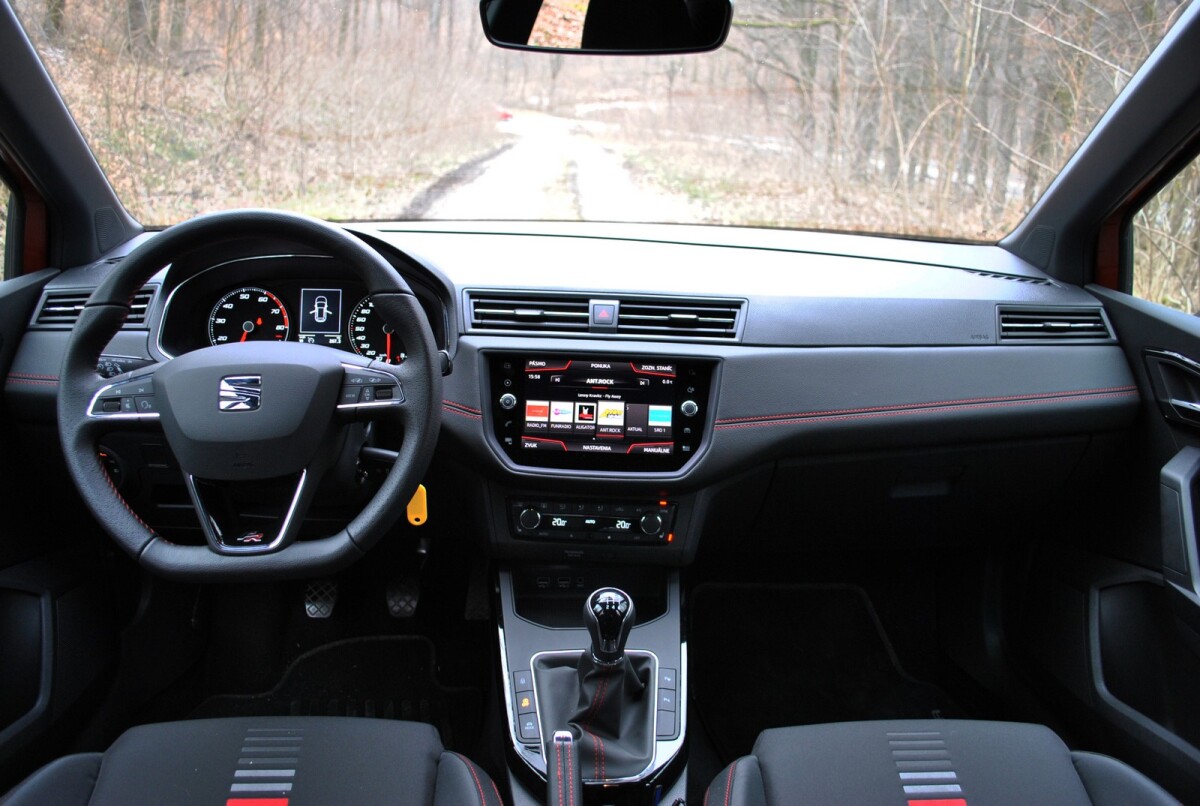 Seat Arona