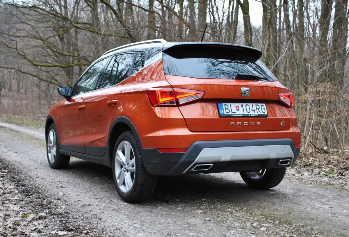 Seat Arona
