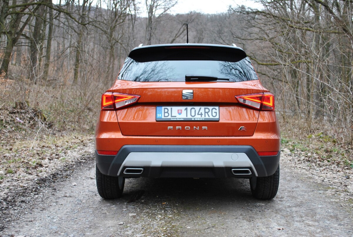Seat Arona