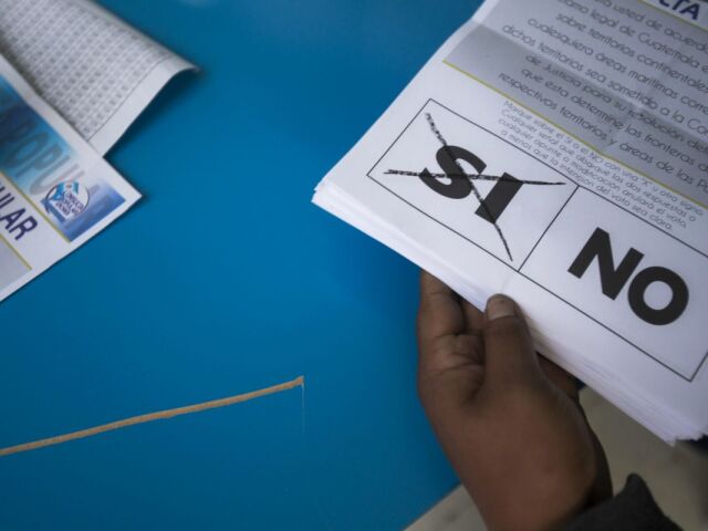 Guatemala Belize spor územný referendum