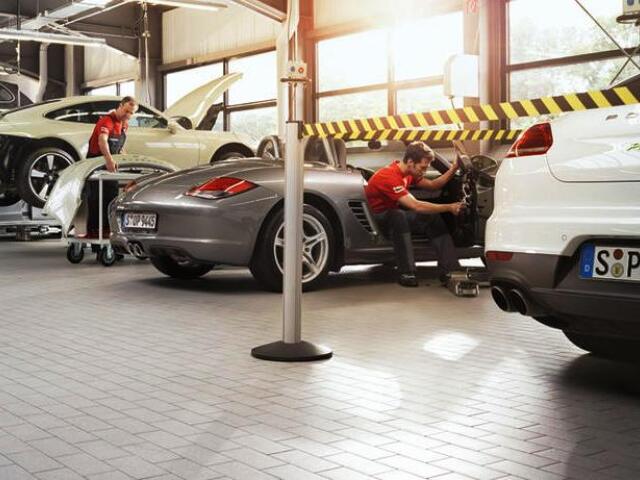 Porsche - servis