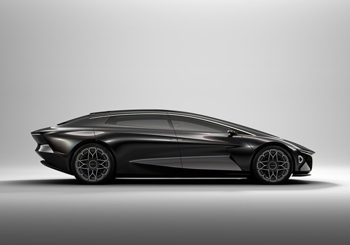 Aston Martin-Lagonda Vision Concept-2018-1024-0a