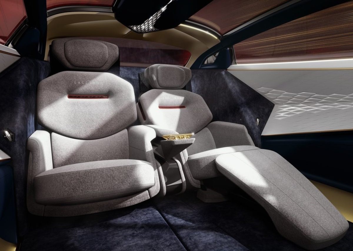 Aston Martin-Lagonda Vision Concept-2018-1024-0f