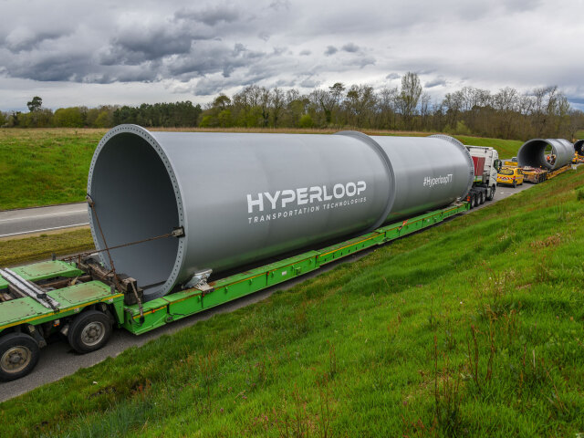Hyperloop, rýchlodráha, Elon Musk