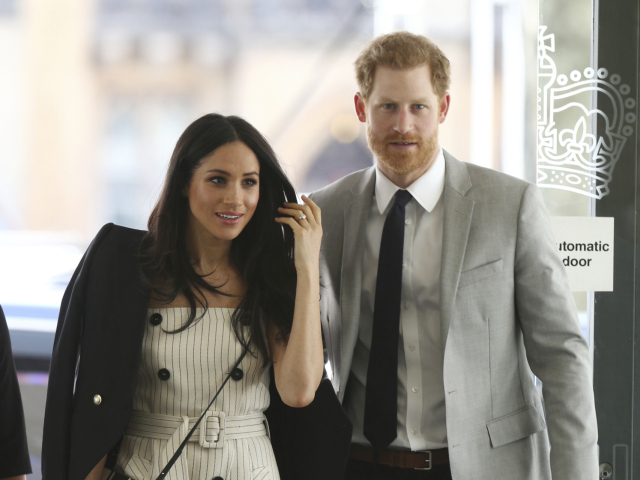 Princ Harry a jeho snúbenica Meghan Markle na stredajšom podujatí v Londýne. 