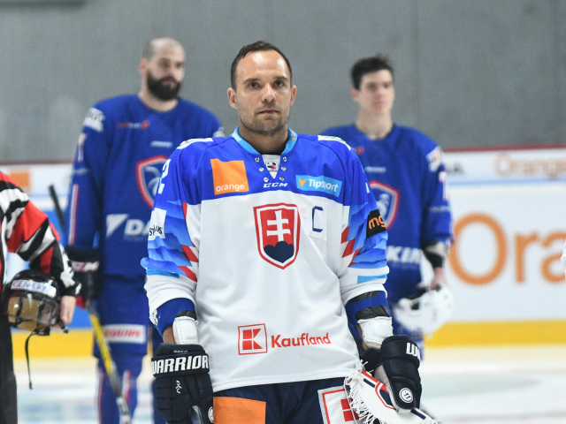 SR Nitra hokej MS2018 EHCh príprava Sekera