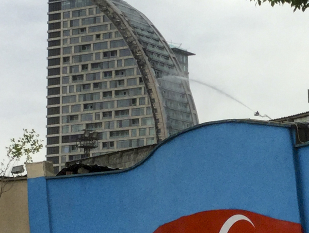 Azerbajdžan Baku požiar hotel budova