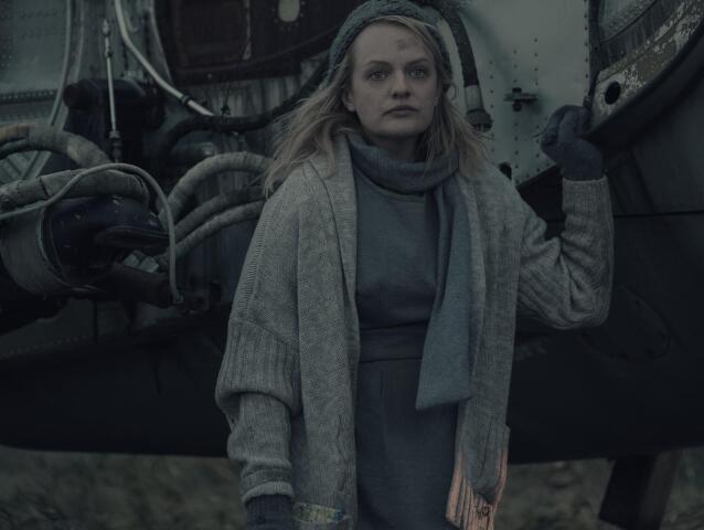 príbeh služobníčky, elizabeth moss, the handmaids tale,