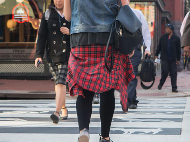 CR-Cars-Inline-Pedestrians-Cross-Walk-5-18