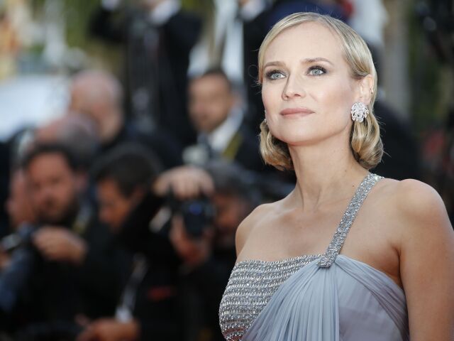 Očarujúca Diane Kruger prichádza na premiéru v Cannes. 