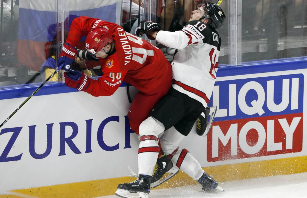 Jegor Jakovlev, Josh Bailey
