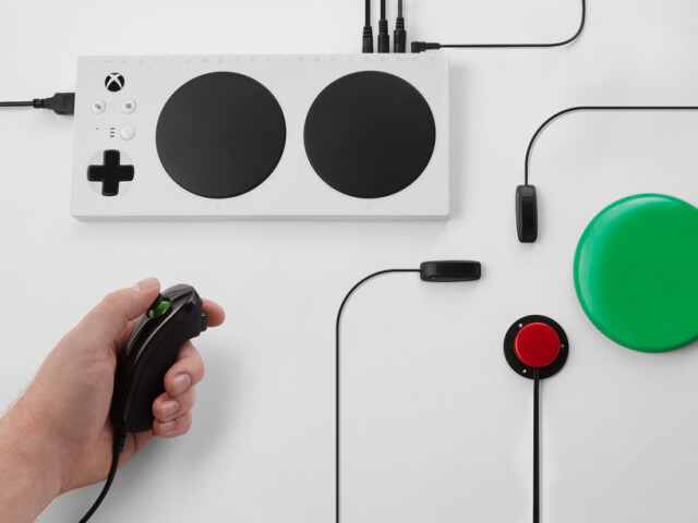 Microsoft, Adaptive Controller,