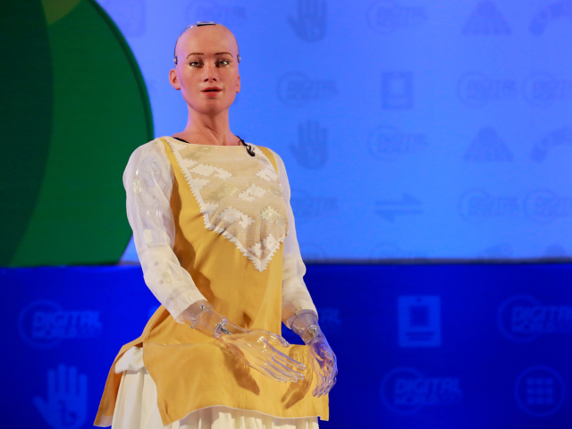 robot, robotka Sophia
