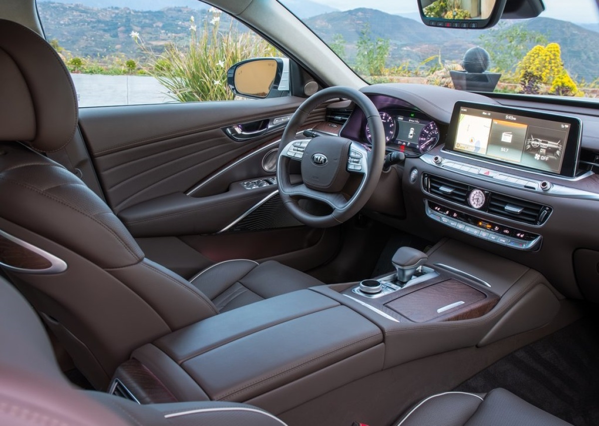 Kia-K900-2019-1024-11