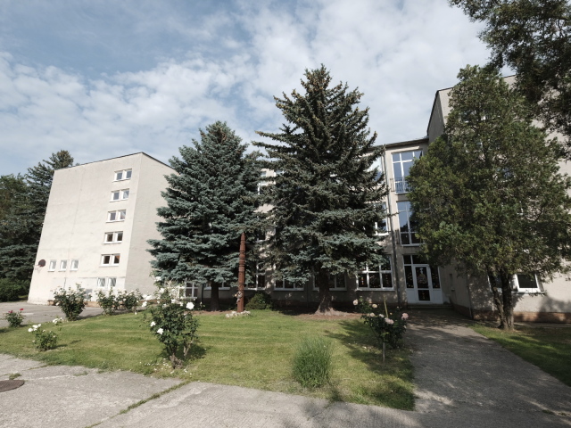 základna škola, rohovce