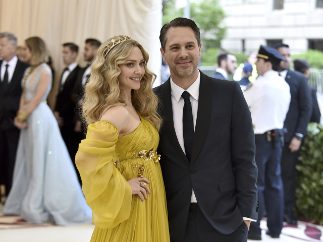 Amanda Seyfried ajej manžel Thomas Sadoski
