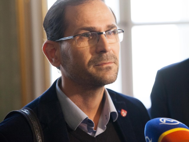 sramko, mrva