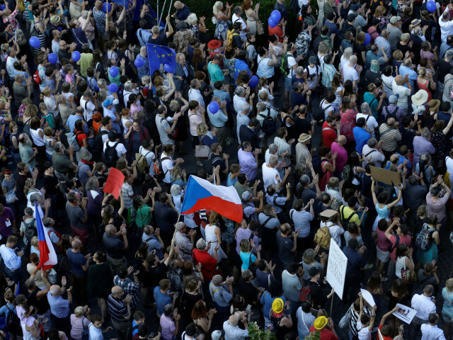 Protest Česko Babiš