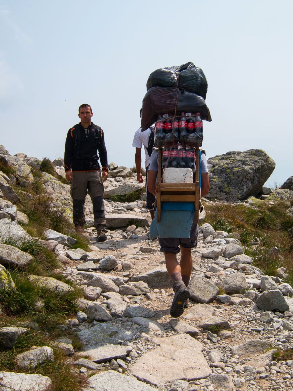 Nosiči, šerpovia, Vysoké Tatry, náklad, turistika, horsky nosic, vynaska, zsobovanie