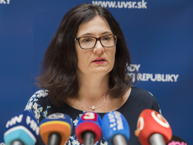 Bratislava, vláda, schôdza, Martina Lubyová