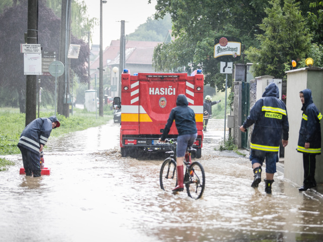 POČASIE: Silná búrka v hlavnom meste
