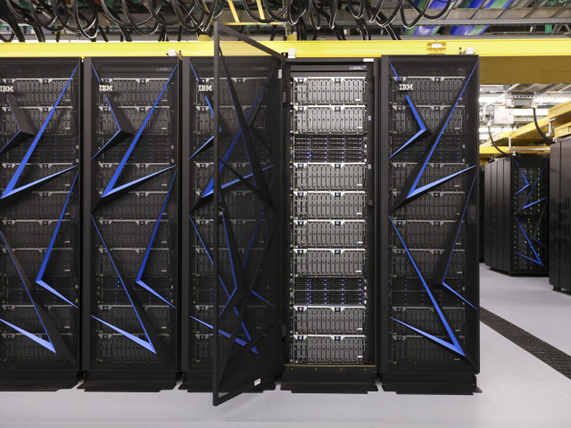 Superpočítač IBM Summit
