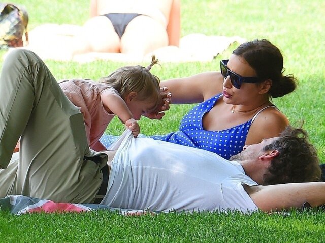 Irina Shayk a jej partner Bradley Cooper 
