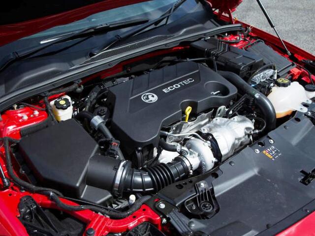 Opel Insignia - motor 2,0 Turbo