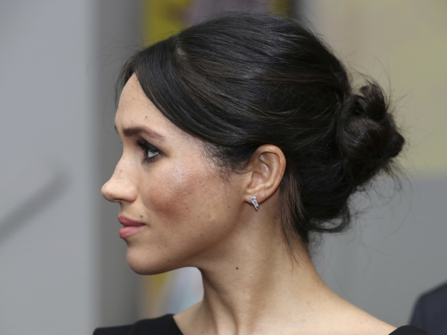 Vojvodkyňa Meghan v apríli 2018 na akcii Royal Aeronautical Society.