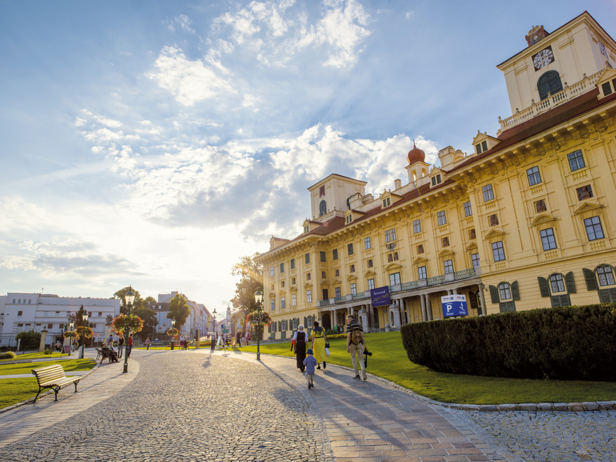 Schloss Esterhazy c  Burgenland Tourismus Peter Burgstaller