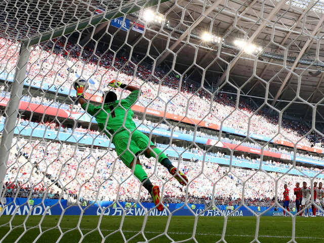 Aleksander Kolarov, Keylor Navas