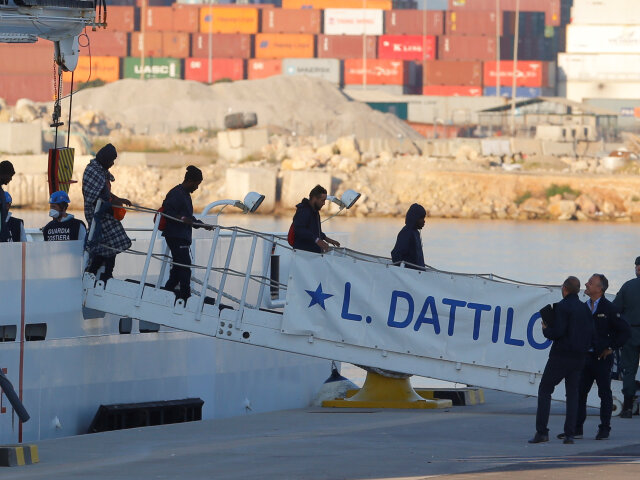 Valencia migranti Aquarius
