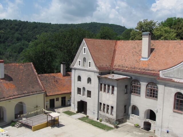 Múzeum bábkarských kultúr a hračiek v Modrom Kameni