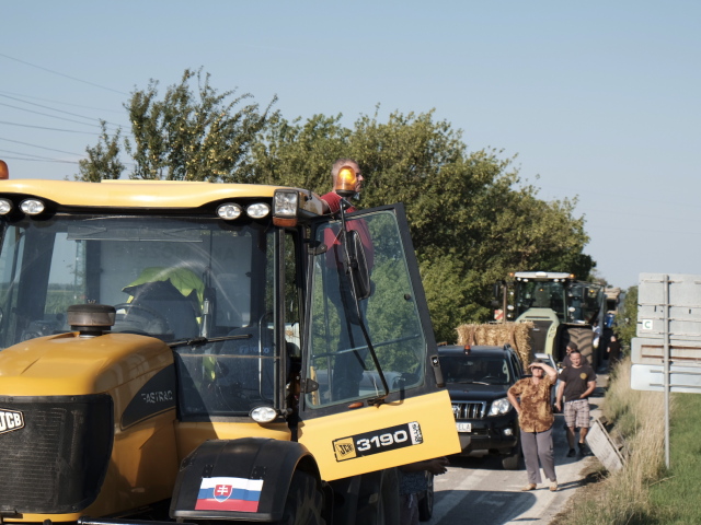Protestujúci farmári, senec