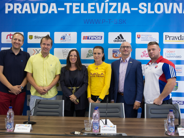 míting P-T-S, tlačová konferencia