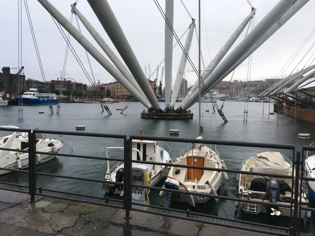Janov, Taliansko, prístav, lode, more,