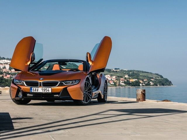 BMW i8 Roadster