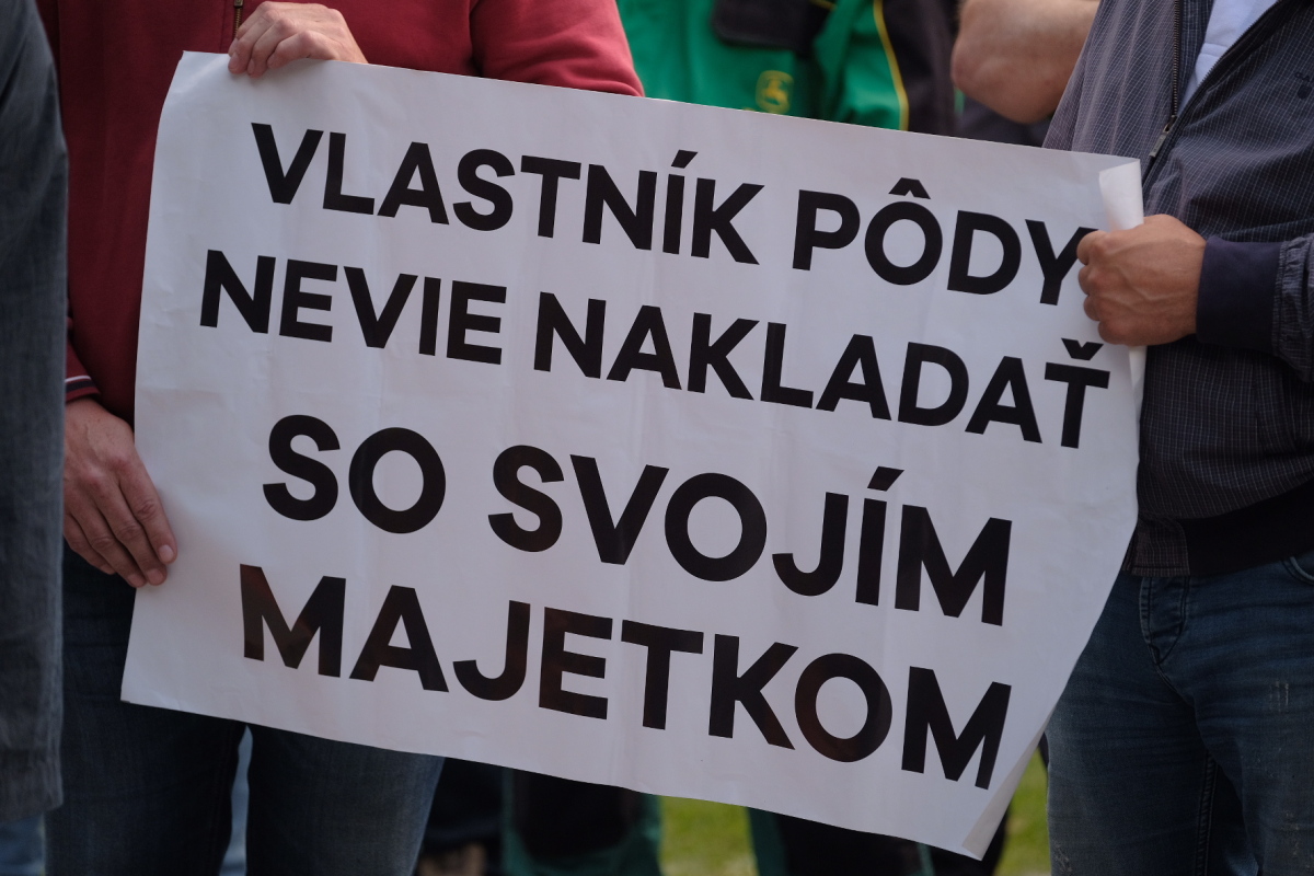 Farmári za slušné Slovensko