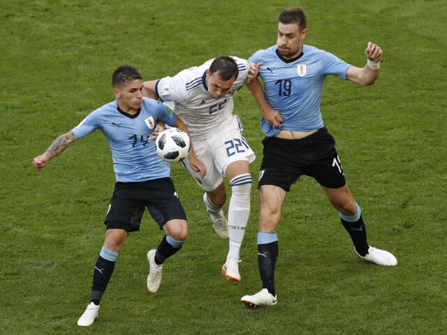 Lucas Torreira, Sebastian Coates, Arťom Dziuba