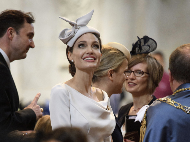 Herečka a filantropka Angelina Jolie v Londýne na slávnostnom podujatí. 