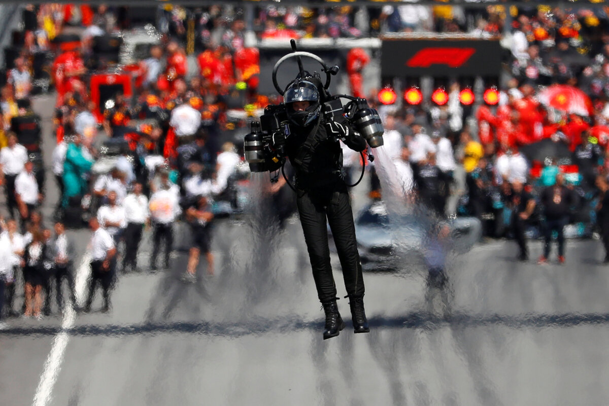 F1