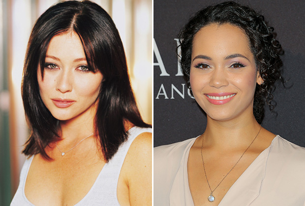 Prue, najstaršiu sestru, v podaní Shannen Doherty (vľavo) vystrieda čarodejnica Maca. Do úlohy sa prevtelí herečka Madeleine Mantock.
