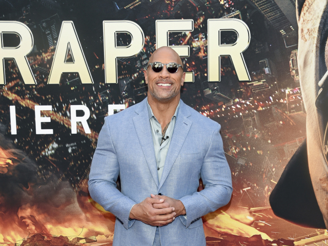 Herec Dwayne Johnson je hlavnou hviezdou akčného katastrofického filmu Mrakodrap. 